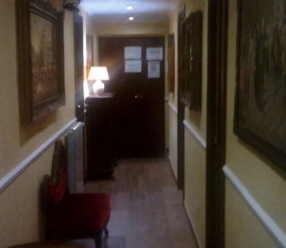 Pitagora House 3*